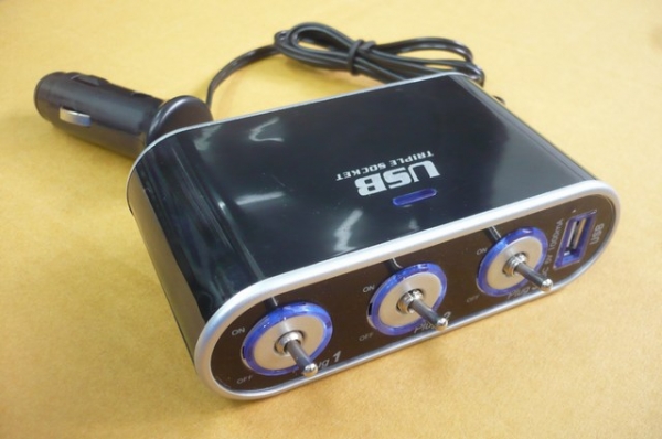 ขายตัวเสียบปลั๊กจุดบุหรี3ช่อง1USB