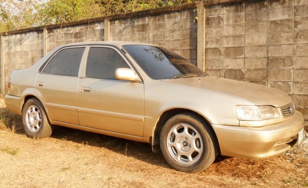 ขายรถ โตโยต้าไฮทอร์ค ปี2001 +มี เบรค ABS+แอร์แบ็ค เครื่อง4Aแนน่ๆ+แก็สLPG 48,000บ.T.092-9351644