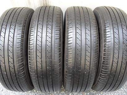 ขายยาง DUNLOP SP LT37 ปี0913(1ชุด) 215-65-16 ราคา 5,000 ขายยาง DUNLOP SP LT37 ปี0913(1ชุด) 215-65-16 ราคา 5,000
