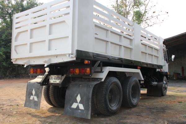 ขายด่วน รถบรรทุกสิบล้อ MITSUBISHI FN527M TD-2582 ขายด่วน รถบรรทุกสิบล้อ MITSUBISHI FN527M TD-2582