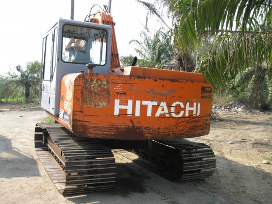 ขายด่วนรถแม็คโคร  เครื่องดี ปั๊มแรง โซ่เต็ม ราคา 600,000 บาท