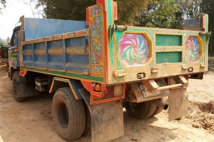 ***ขายแล้วครับขอบคุณ Truck2hand ขาย6ล้อดั้ม5คิว สวยๆ ISUZU 115 NPR59LL ห้างแท้ กรองดำ ปี34 เกียร์สั้น วาง เครื่อง4HF1 120ฝาดำ(ลงเล่ม) เครื่องแน่น แห้งๆไม่เยิ้ม ช่างล่างFหน้า-หลัง คัสซีสวยซับไม่มีบวม ไม่ปะไม่ดาม กระบะดั้มเหล็ก3.70ม. อู่ ส. อ.ชุมพลฯ สภาพสวย