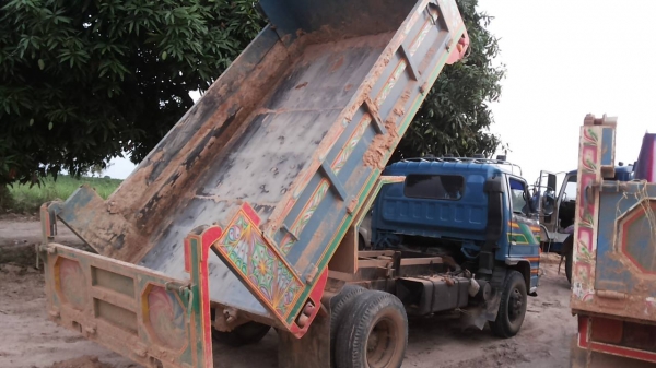 ***ขายแล้วครับขอบคุณ Truck2hand ขาย6ล้อดั้ม5คิว สวยๆ ISUZU 115 NPR59LL ห้างแท้ กรองดำ ปี34 เกียร์สั้น วาง เครื่อง4HF1 120ฝาดำ(ลงเล่ม) เครื่องแน่น แห้งๆไม่เยิ้ม ช่างล่างFหน้า-หลัง คัสซีสวยซับไม่มีบวม ไม่ปะไม่ดาม กระบะดั้มเหล็ก3.70ม. อู่ ส. อ.ชุมพลฯ สภาพสวย