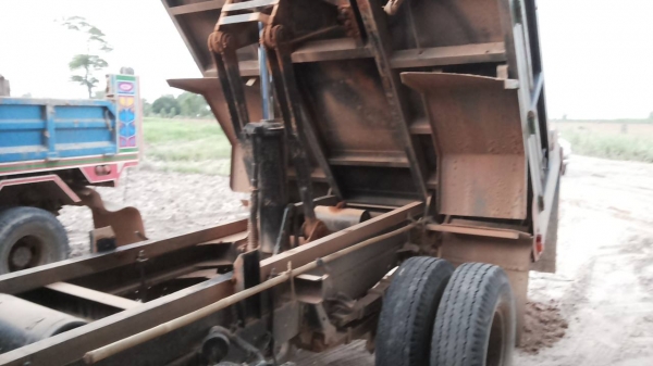 ***ขายแล้วครับขอบคุณ Truck2hand ขาย6ล้อดั้ม5คิว สวยๆ ISUZU 115 NPR59LL ห้างแท้ กรองดำ ปี34 เกียร์สั้น วาง เครื่อง4HF1 120ฝาดำ(ลงเล่ม) เครื่องแน่น แห้งๆไม่เยิ้ม ช่างล่างFหน้า-หลัง คัสซีสวยซับไม่มีบวม ไม่ปะไม่ดาม กระบะดั้มเหล็ก3.70ม. อู่ ส. อ.ชุมพลฯ สภาพสวย