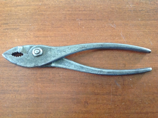 ขายคีมเอนกประสงค์ ขายคีมเอนกประสงค์