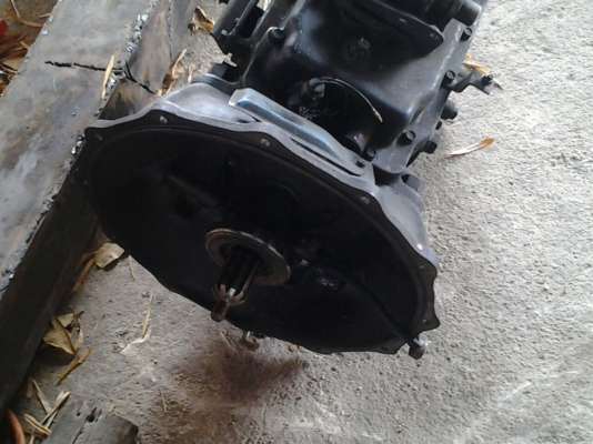 ขาย..เครื่อง HINO EH700 และ เกียร์ ของรถสิบล้อ HINO FL17 ชอบราคาเท่าไรต่อรองกันได้ครับ