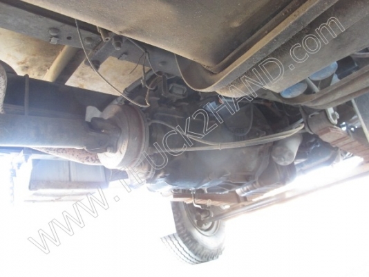 ขายยกชุด3 คันรถบรรทุก 6 ล้อ ยี่ห้อ ISUZU รุ่นNPR 115 แรงม้า (2คัน) รถกระบะ ยี่ห้อ MITSUBISHI รุ่นSTRADA(1คัน)