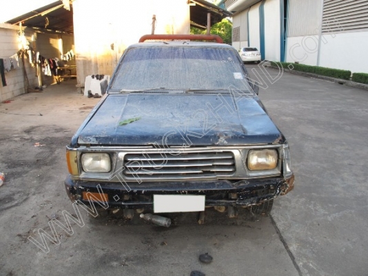 ขายยกชุด3 คันรถบรรทุก 6 ล้อ ยี่ห้อ ISUZU รุ่นNPR 115 แรงม้า (2คัน) รถกระบะ ยี่ห้อ MITSUBISHI รุ่นSTRADA(1คัน)