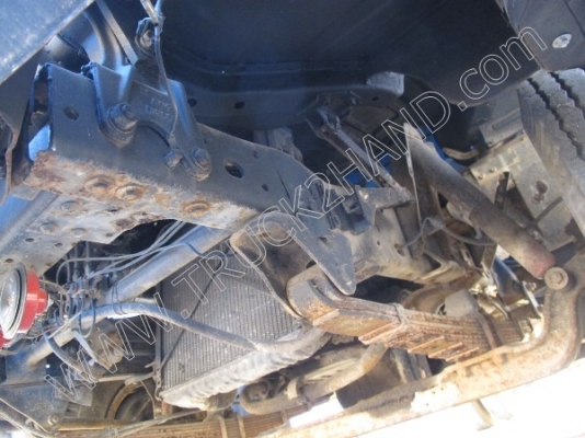 ขายยกชุด3 คันรถบรรทุก 6 ล้อ ยี่ห้อ ISUZU รุ่นNPR 115 แรงม้า (2คัน) รถกระบะ ยี่ห้อ MITSUBISHI รุ่นSTRADA(1คัน)