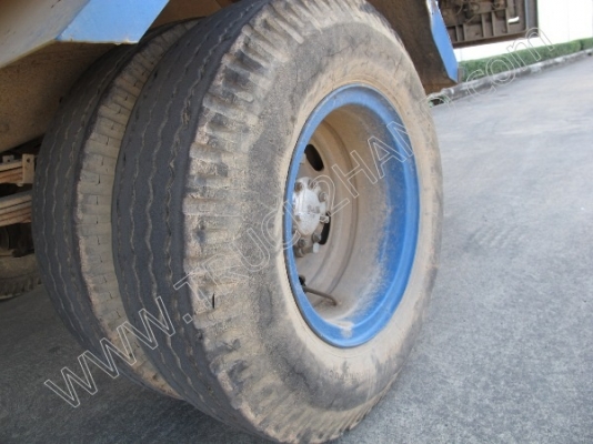 ขายยกชุด3 คันรถบรรทุก 6 ล้อ ยี่ห้อ ISUZU รุ่นNPR 115 แรงม้า (2คัน) รถกระบะ ยี่ห้อ MITSUBISHI รุ่นSTRADA(1คัน)