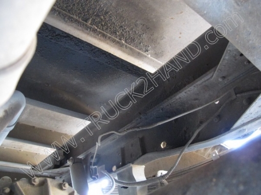 ขายยกชุด3 คันรถบรรทุก 6 ล้อ ยี่ห้อ ISUZU รุ่นNPR 115 แรงม้า (2คัน) รถกระบะ ยี่ห้อ MITSUBISHI รุ่นSTRADA(1คัน)