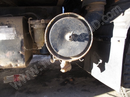 ขายยกชุด3 คันรถบรรทุก 6 ล้อ ยี่ห้อ ISUZU รุ่นNPR 115 แรงม้า (2คัน) รถกระบะ ยี่ห้อ MITSUBISHI รุ่นSTRADA(1คัน)