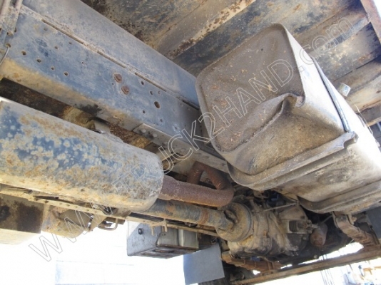 ขายยกชุด3 คันรถบรรทุก 6 ล้อ ยี่ห้อ ISUZU รุ่นNPR 115 แรงม้า (2คัน) รถกระบะ ยี่ห้อ MITSUBISHI รุ่นSTRADA(1คัน)