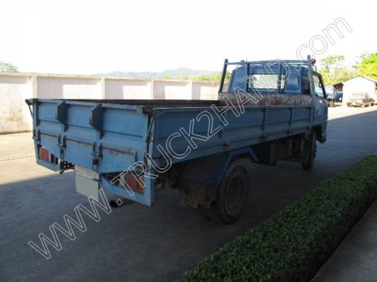 ขายยกชุด3 คันรถบรรทุก 6 ล้อ ยี่ห้อ ISUZU รุ่นNPR 115 แรงม้า (2คัน) รถกระบะ ยี่ห้อ MITSUBISHI รุ่นSTRADA(1คัน)