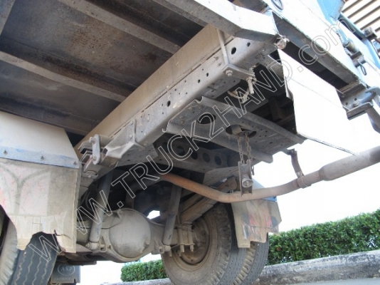 ขายยกชุด3 คันรถบรรทุก 6 ล้อ ยี่ห้อ ISUZU รุ่นNPR 115 แรงม้า (2คัน) รถกระบะ ยี่ห้อ MITSUBISHI รุ่นSTRADA(1คัน)