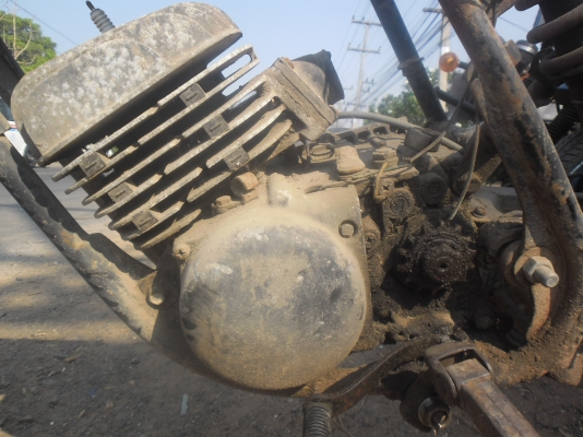 ขายเครื่อง Dt 100 ราคาถูกครับ สภาพแกนไม่ออ๊กไม่เชื่อม