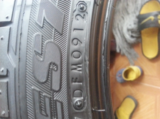 Bridgestone Potenza 225/45/18 ขาย 8,500 Bridgestone Potenza 225/45/18 ขาย 8,500