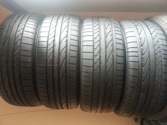 Bridgestone Potenza 225/45/18 ขาย 8,500 Bridgestone Potenza 225/45/18 ขาย 8,500