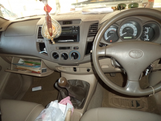 ขาย495000บาท รถวีโก้2500ปี50สี่ประตู้4*4 สภาพเดิมๆสวยสดทั้งคัน พร้อมโอน