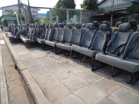 ขายล้างสต็อก!!เบาะรถตู้ราคาถูกๆ ((หมดแล้วคับ))