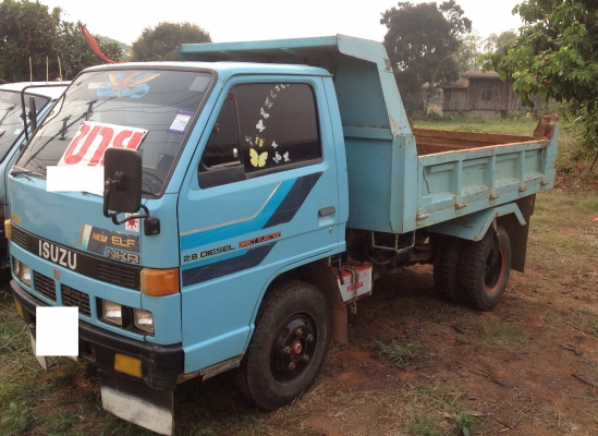 6 ล้อดัมพ์ ISUZU NKR 110 HP
