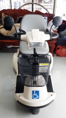 ขายด่วนรถไฟฟ้า 3 ล้อ KUBOTA สำหรับคนแก่หรือคนพิการ เพิ่งมาจากญี่ปุ่น