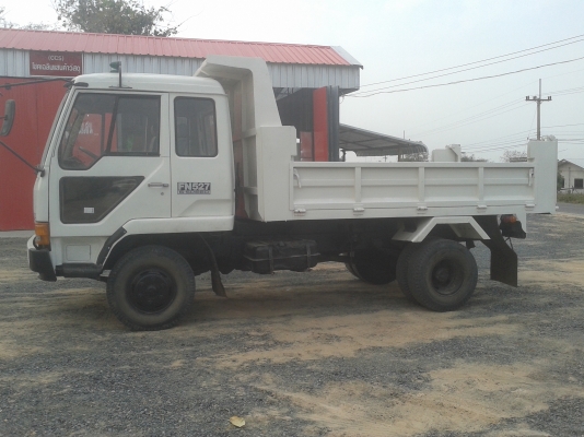 ขาย 6 ล้อ ฟูโซ่ 170 แรง เครื่อง 6D15 ยาง 825 รถห้างแท้ FKยากขายหรือเปลี่ยนดั้มเล็กก็ได้ ขาย 176000บาท