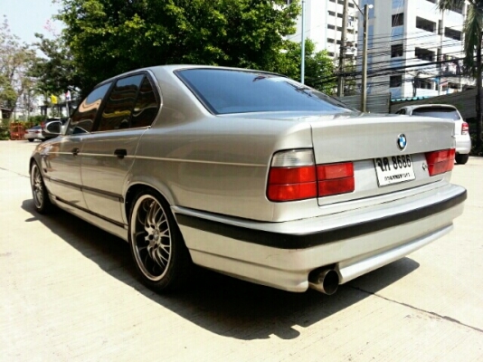 ขายE34 BIHNOHG เครื่อง 2J-GEติด LPG แม็ก18แท้ ชุดแต่งAPELNA ไฟท้ายขาวแดง เจ้าของขายเอง