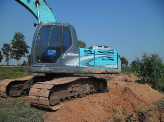 ขายด่วนรถแบคโฮหมากเอบYN11ทํางาน13460ชัว่โมง