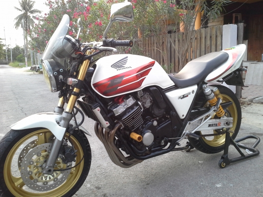 HONDA CB 400ccปี95รถพร้อมใช้เครื่องดีบิดจมไมล์สีสวย ไฟติดครบ