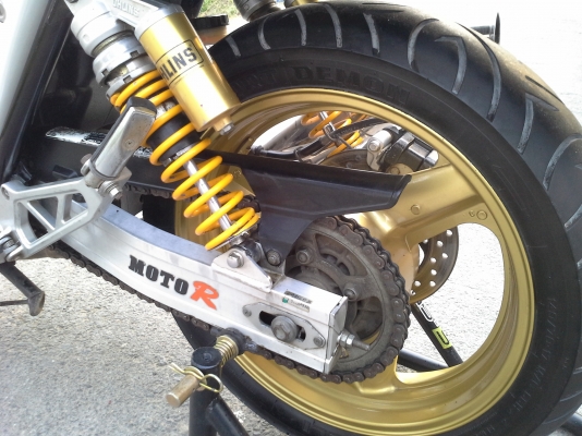 HONDA CB 400ccปี95รถพร้อมใช้เครื่องดีบิดจมไมล์สีสวย ไฟติดครบ