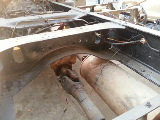 รถอีซูซุ 6 ล้อ FTR 200 แรงม้า ปี 48 ( ขายหัว คัชซี ) ( มีขาย 2 คัน. ) สนใจติดต่อ 081 - 6079515 รถอีซูซุ 6 ล้อ FTR 200 แรงม้า ปี 48 ( ขายหัว คัชซี ) ( มีขาย 2 คัน. ) สนใจติดต่อ 081 - 6079515