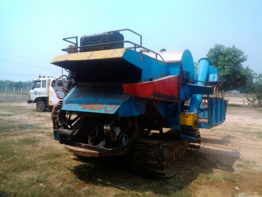 ขายรถเกี่ยวข้าวเครื่องEH700แรงดี ปั้มดี พร้อมใช้งาน แทร็คสวยๆมีออยคูลเลอร์ หม้อนน้ำใหญ่