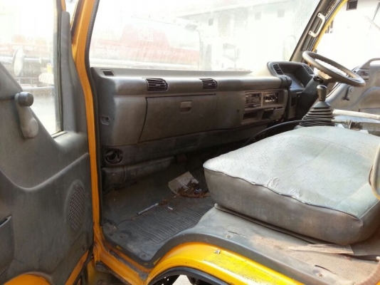 รถอีซูซุ 6 ล้อ 130 แรงม้า. ปี 48. ( ขายหัว คัชซี ) ( มีขาย 2 คัน ) ( รถวิ่ง 84,xxx กม. ) สนใจติดต่อ 081 - 6079515 รถอีซูซุ 6 ล้อ 130 แรงม้า. ปี 48. ( ขายหัว คัชซี ) ( มีขาย 2 คัน ) ( รถวิ่ง 84,xxx กม. ) สนใจติดต่อ 081 - 6079515