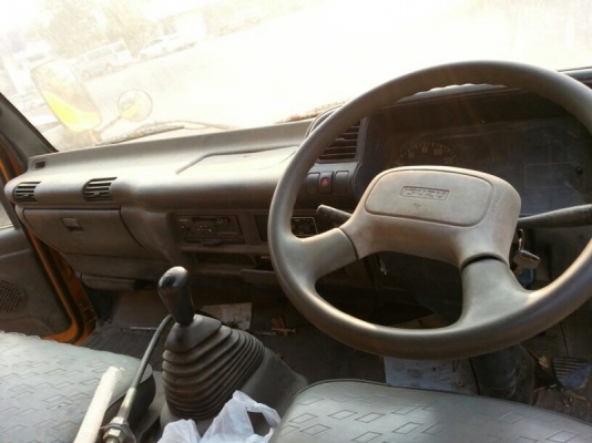 รถอีซูซุ 6 ล้อ 130 แรงม้า. ปี 48. ( ขายหัว คัชซี ) ( มีขาย 2 คัน ) ( รถวิ่ง 84,xxx กม. ) สนใจติดต่อ 081 - 6079515 รถอีซูซุ 6 ล้อ 130 แรงม้า. ปี 48. ( ขายหัว คัชซี ) ( มีขาย 2 คัน ) ( รถวิ่ง 84,xxx กม. ) สนใจติดต่อ 081 - 6079515