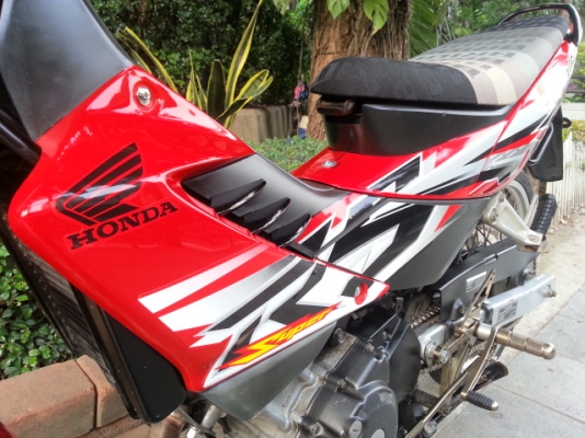 โซนิค ตัวใหม่แท้ มือแรก เครื่องเดิมแน่น ไม่มีควันขาว เดินดี  ** 18,800.- ** ราคานี้ ต่อรอง ได้แน่นอน  สนใจ   0 9 3 - 9  4  8 - 8 7 9 8