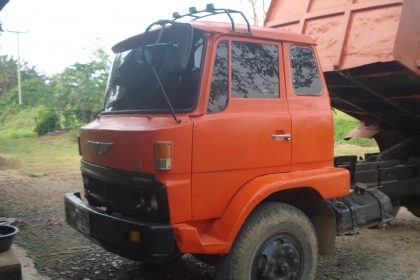 HINO KR 300    6 ล้อดั้มพ์