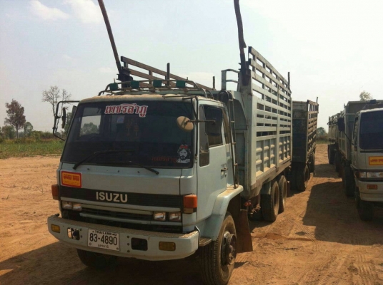 ขายครับLOCKY 240วางเครื่อง270แม่ตั้มลูก3เพลาดั้มแคชชีงามๆแขนอ้อยเสร็จขายครับพี่น้องขายที่1650000จร้า