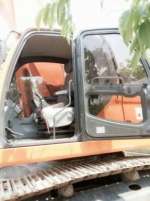 ขายรถแมคโค Doosan DX340LC พร้อมเล่มทะเบียน ขายรถแมคโค Doosan DX340LC พร้อมเล่มทะเบียน