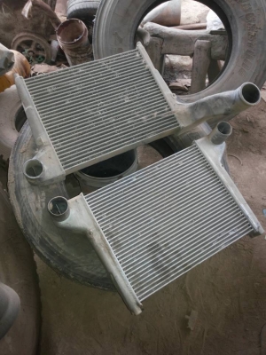 -ขายอินเตอร์ คูลเลอร์ 2ตัว ของ 320 (P11)