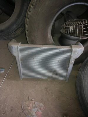 -ขายอินเตอร์ คูลเลอร์ 2ตัว ของ 320 (P11)