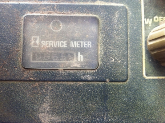 รถแมคโค Komatsu PC120-3 มีไลน์หัวเจาะ