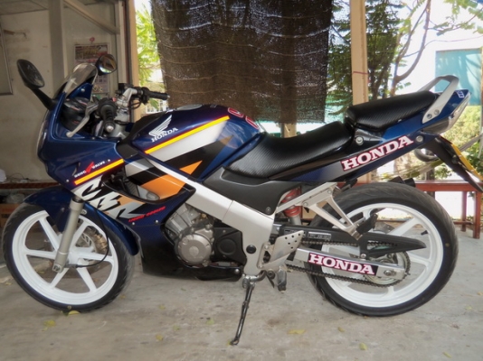 cbr150เดิมๆ cbr150เดิมๆ