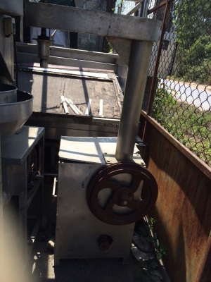 เครื่องทำลูกชิ้นชุดใหญ่ เครื่องทำลูกชิ้นชุดใหญ่