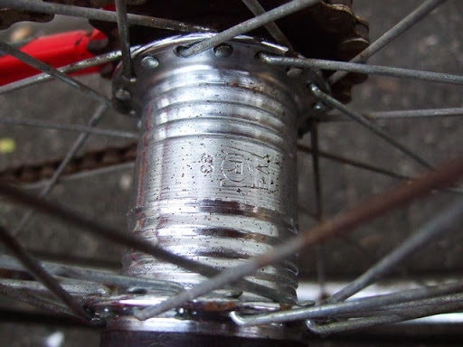 ขออนุญาตตั้งกระทู้ขาย จักรยาน LA bicycle สีแดงแป๊ด ขออนุญาตตั้งกระทู้ขาย จักรยาน LA bicycle สีแดงแป๊ด