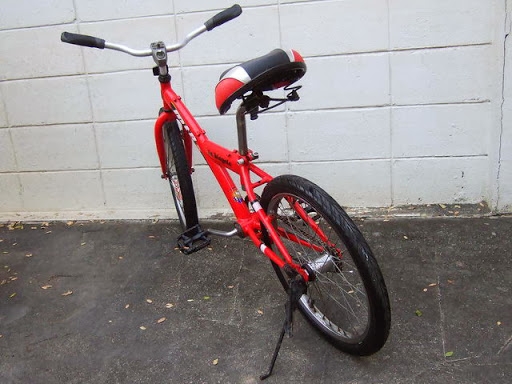 ขออนุญาตตั้งกระทู้ขาย จักรยาน LA bicycle สีแดงแป๊ด ขออนุญาตตั้งกระทู้ขาย จักรยาน LA bicycle สีแดงแป๊ด