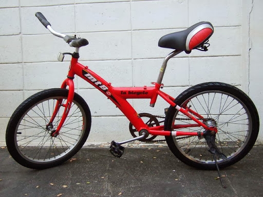 ขออนุญาตตั้งกระทู้ขาย จักรยาน LA bicycle สีแดงแป๊ด ขออนุญาตตั้งกระทู้ขาย จักรยาน LA bicycle สีแดงแป๊ด