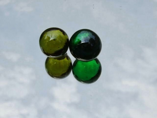 ลูกแก้วอาโปธาตุ หลวงปู่สรวง เทวดาเล่นดิน ครับ