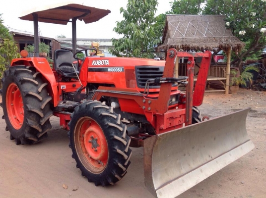 แทรกเตอร์คูโบค้า m5000 สภาพดีพร้อมใช้งาน นำไปใช้เเล้วไม่ผิดหวัง มีผานดันหน้า เเละ ผานบุก