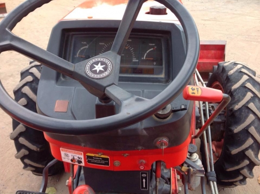 แทรกเตอร์คูโบค้า m5000 สภาพดีพร้อมใช้งาน นำไปใช้เเล้วไม่ผิดหวัง มีผานดันหน้า เเละ ผานบุก